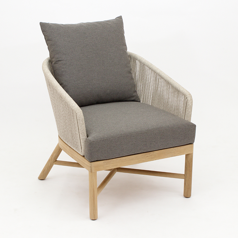 Mary Lounge Chair