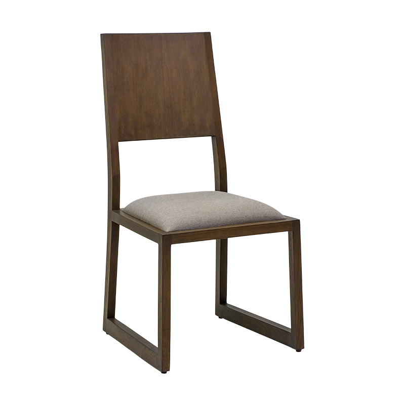 Planus Chair